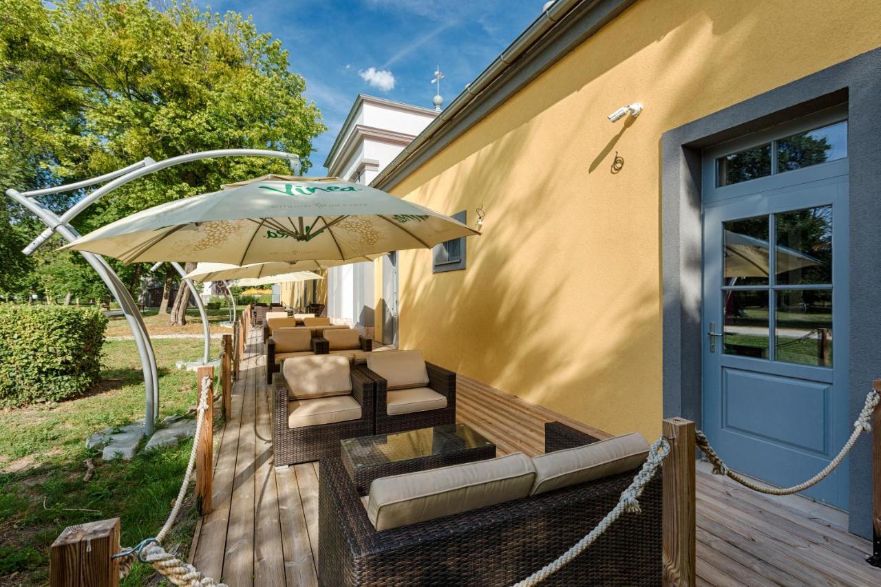 Wellness A Relax Centrum Palarikovo Екстериор снимка